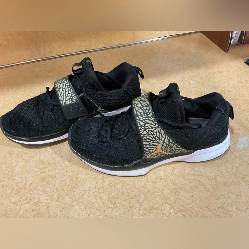 Jordan:Men’s Jordans trainers fly knit black cheetah print metallic gold sneaker - Picture 1 of 9